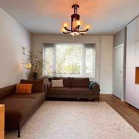 Appartement Stijlvol Familie Huis In Rustige Buurt Amsterdam